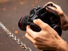 La Agrupación de Periodistas de UGT condena la agresión al fotoperiodista Xavi Hurtado y exige garantías para ejercer el derecho a informar