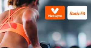 Mujer entrenando con pesas en un gimnasio junto a los logos de VivaGym y Basic-Fit, dos de las cadenas que protagonizan las fusiones en el sector de instalaciones deportivas y gimnasios en España.
